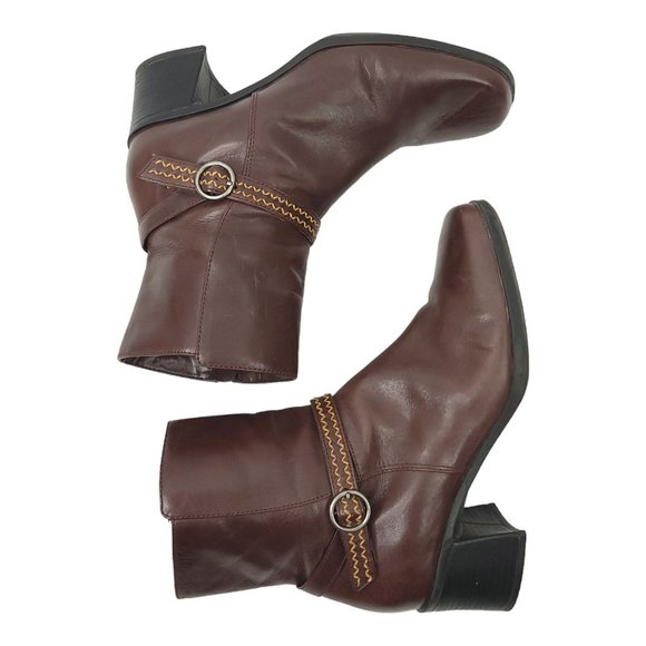 Clarks Leather Buckle Strap Ankle Boots 9 Side Zip Bootie Brown Block Heel 71037 - Picture 2 of 11